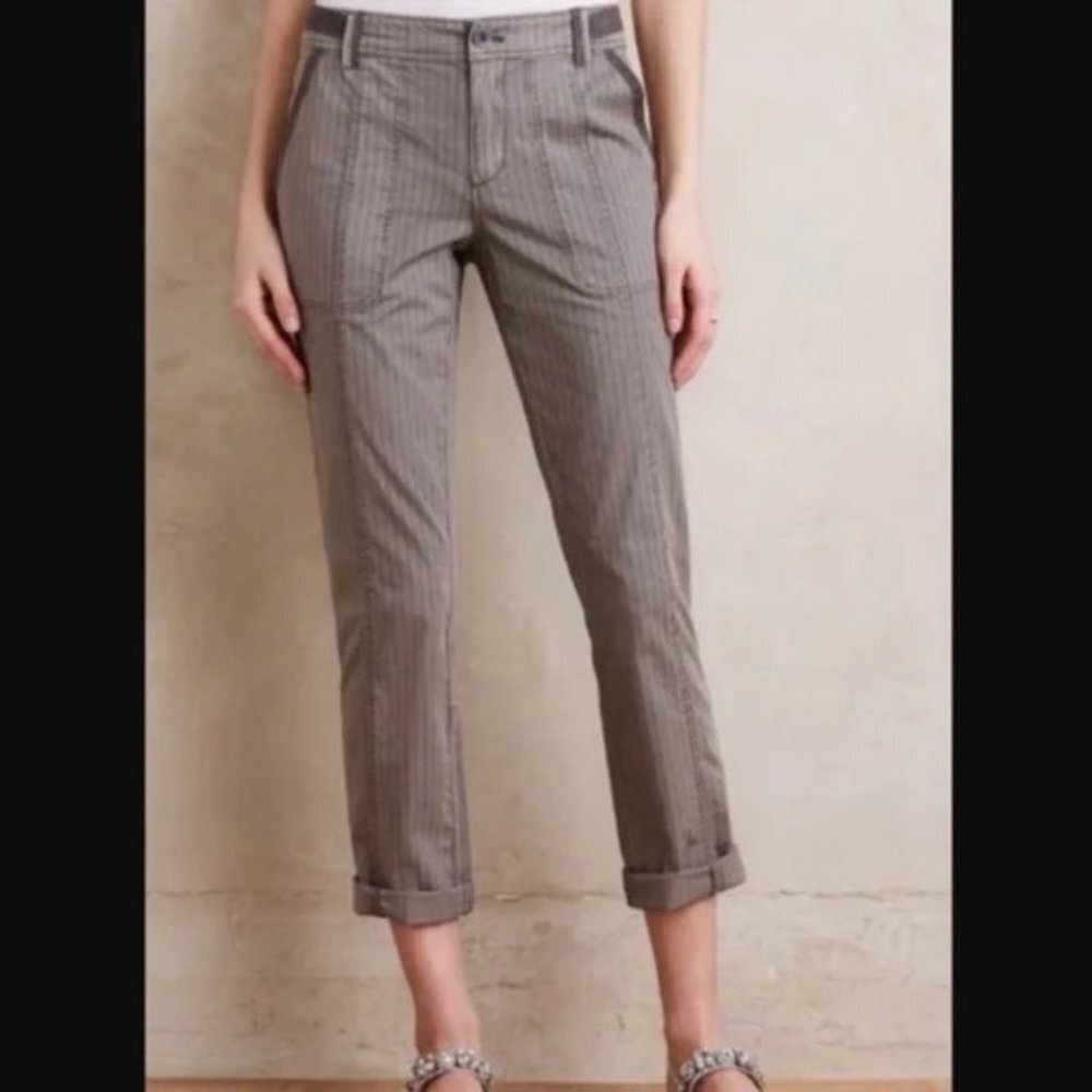 Cropped Pinstripe Ankle Pants - Gray